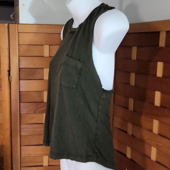 ZELLA cropped tank top - Picture 2 of 9